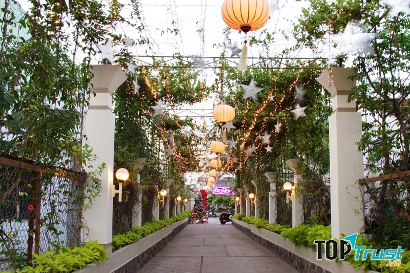 Lối đi vào đẹp lung linh của Sông Trăng