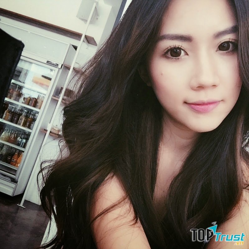 Sophia Chong (Singapore)