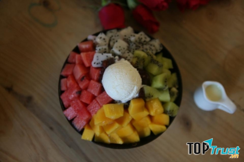 Kem tuyết Hoa quả