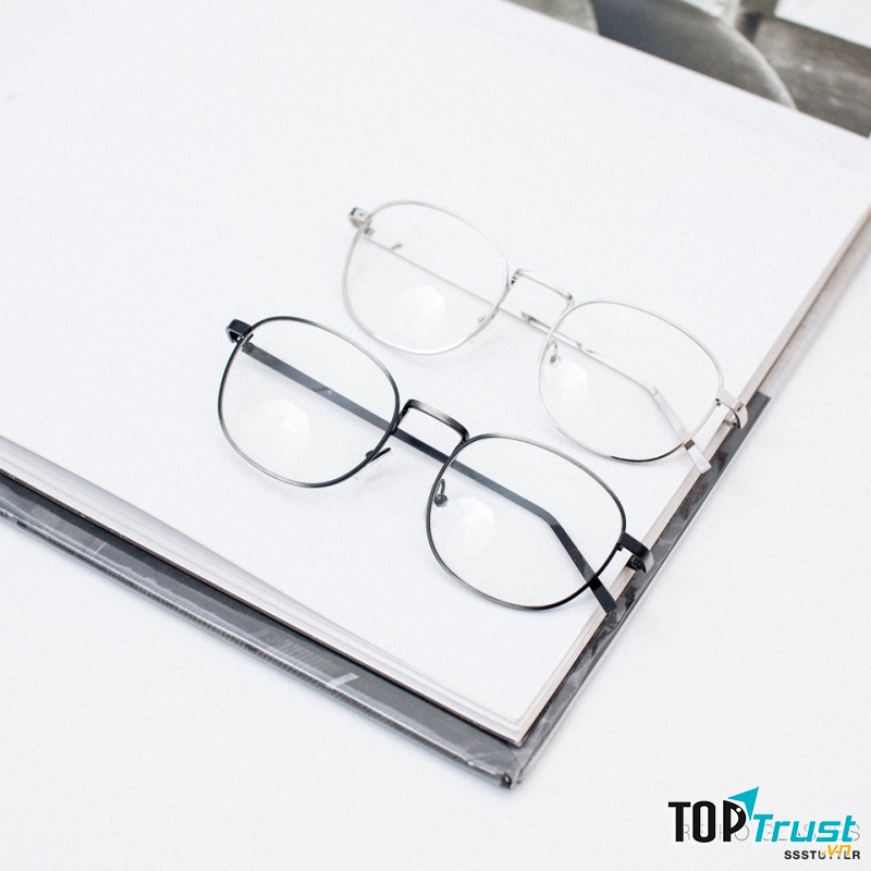 Một mẫu kính của SSStutter