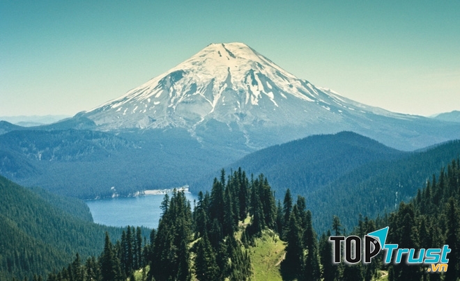 Tuyết bao phủ  St. Helen