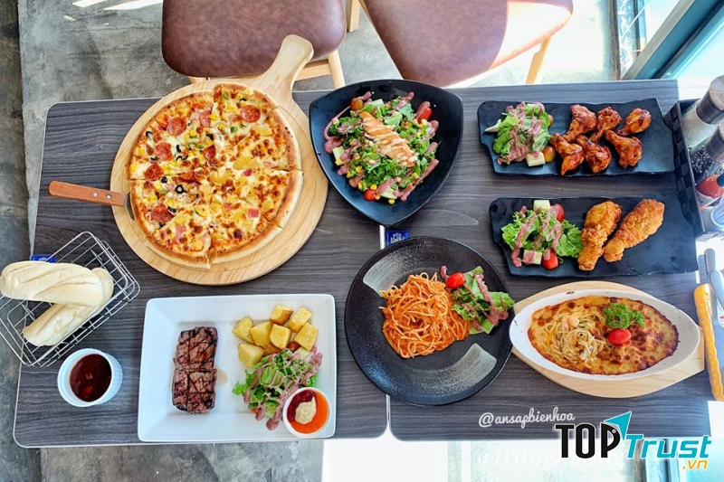 Đây là thương hiệu pizza không hề xa lạ, có mặt ở nhiều tỉnh thành.