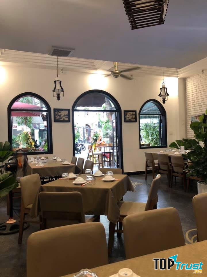 Steak Louis Restaurant & Coffee