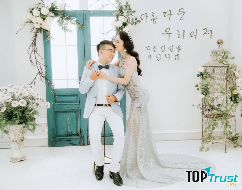 Studio - Áo cưới Full House