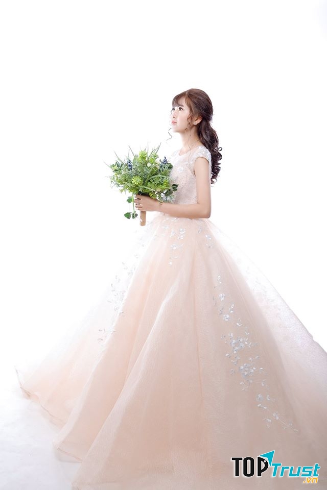 Studio Giang Hùng Ký