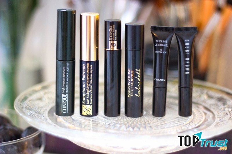 Một cây mascara chỉ nên sử dụng trong vòng 3-4 tháng