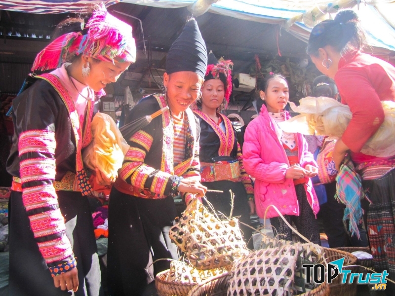 Sự giao lưu giữa người mua và người bán