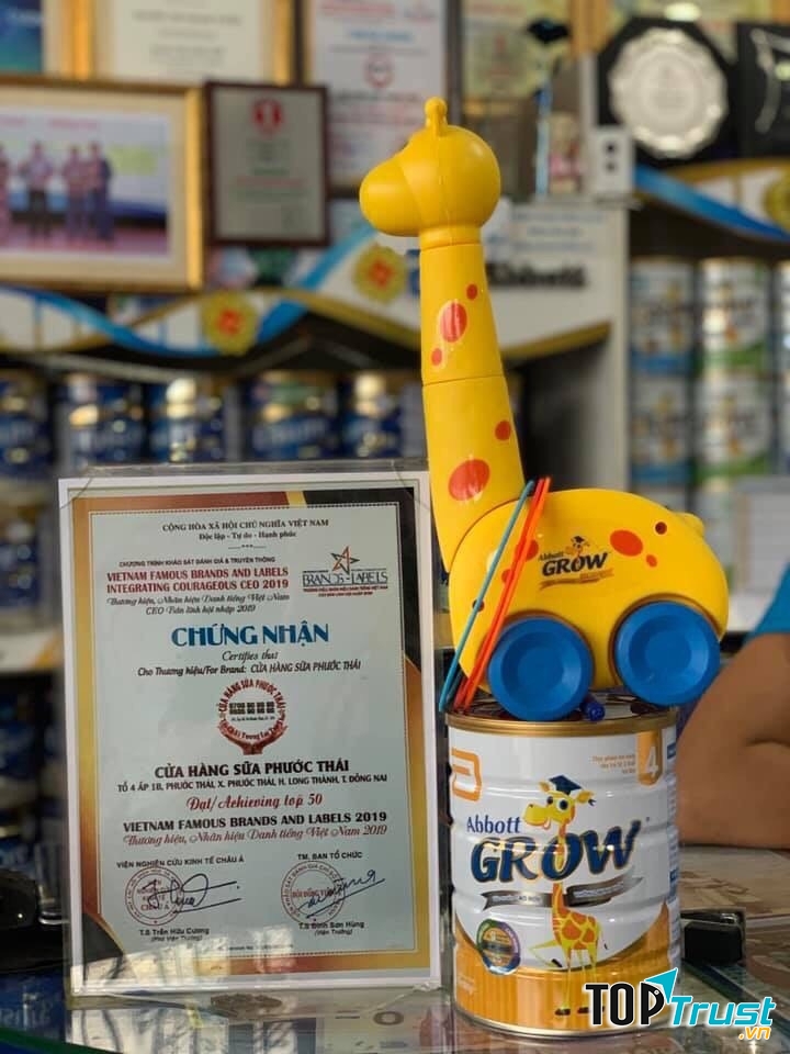 Sữa bột Abbott Grow 4 - 900g ( 3 - 6 tuổi )