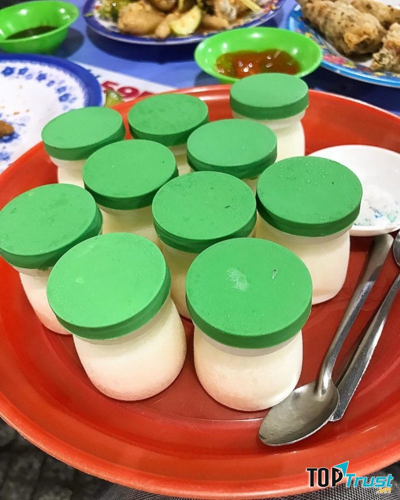 Sữa chua chấm muối