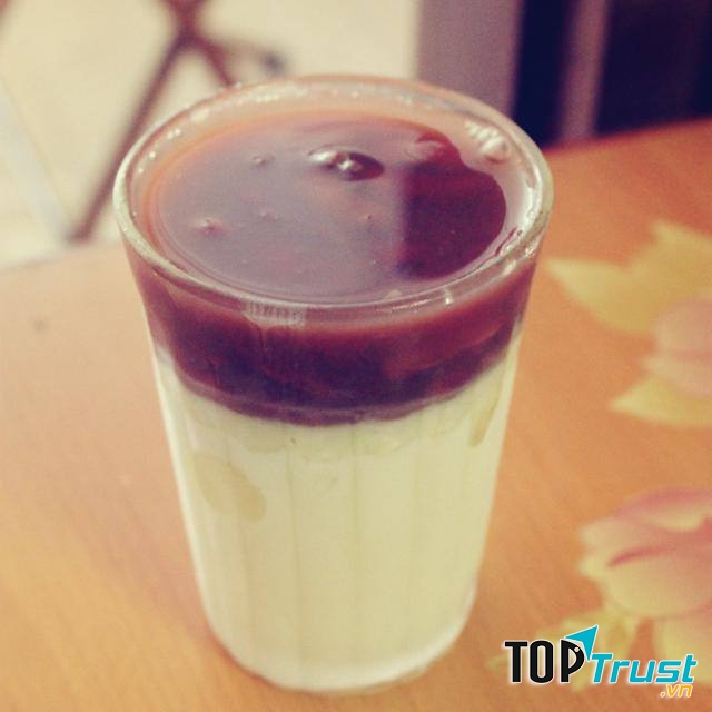 Sữa chua đậu đỏ Nguyễn Quý Đức