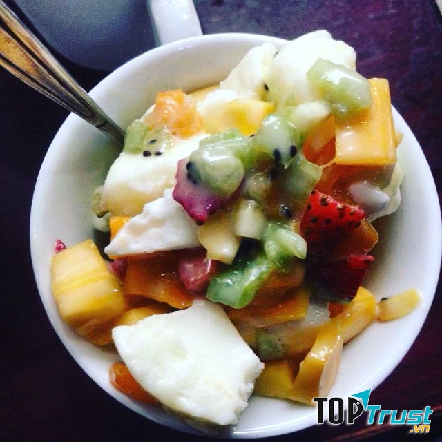 Một phần sữa chua dẻo đầy ắp trái cây chỉ từ 25k