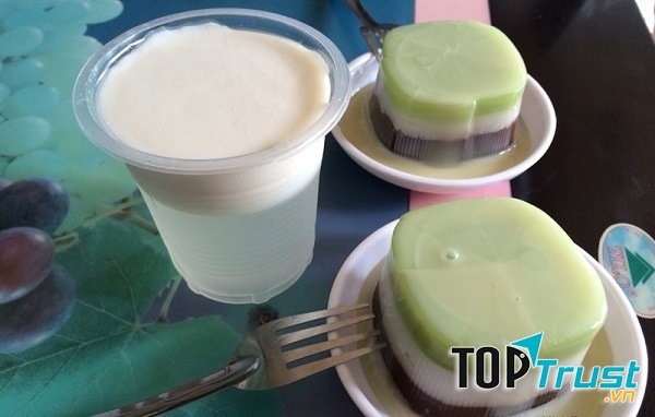 Quán ăn trong ngõ ngon nhất Hải Phòng - Sữa chua Lương Khánh Thiện