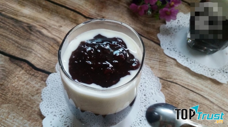 Sữa chua nếp cẩm