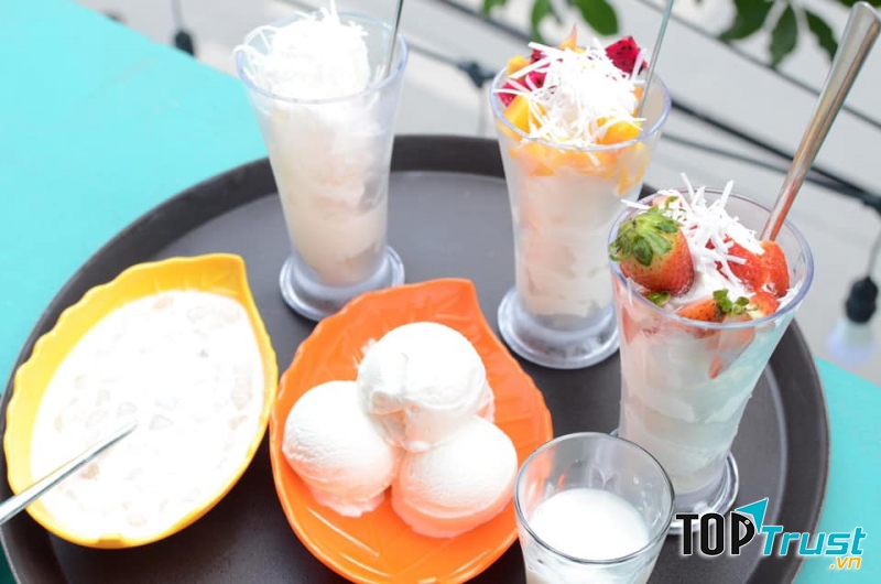 Sữa chua Jonah House