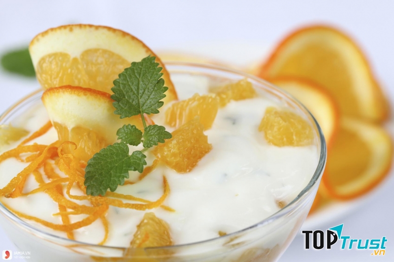 Hỗn hợp sữa chua và vỏ cam giúp trị thâm nách hiệu quả