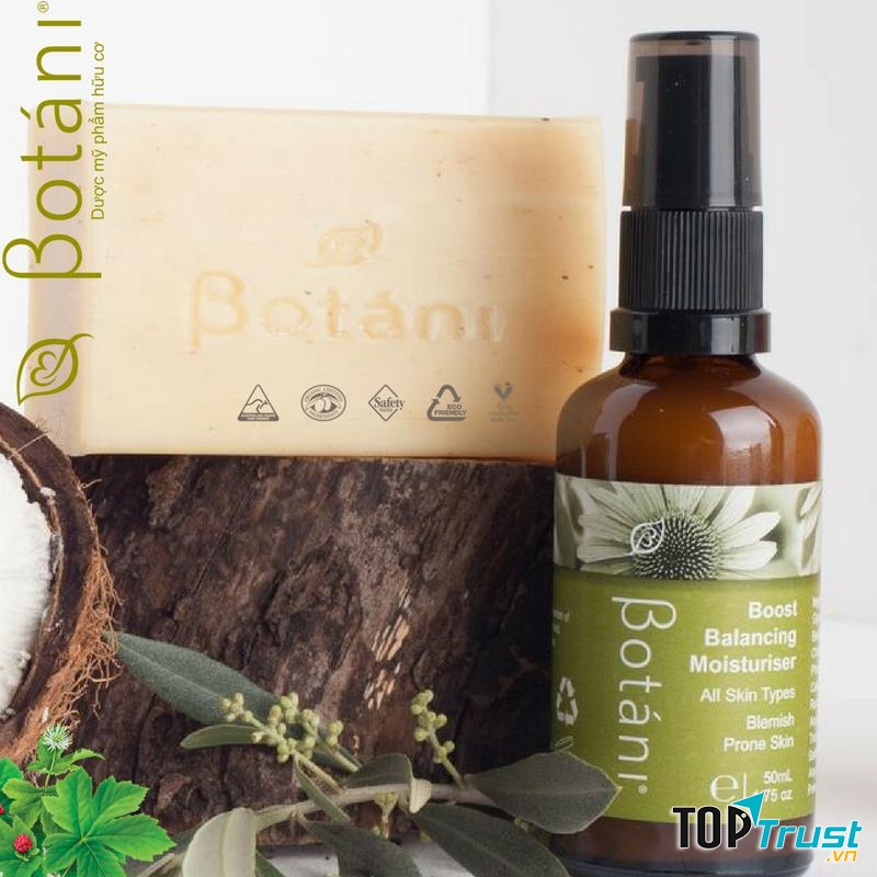 Sữa dưỡng sáng và cân bằng da Boost Balancing Moisturiser là công thức có trọng lượng nhẹ được hấp thụ nhanh chóng, cung cấp cho da khả năng dưỡng ẩm lâu dài.