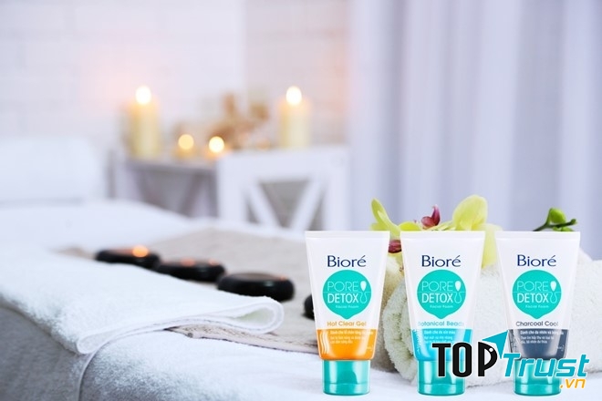 Bioré Pore Detox Hot Clear Gel