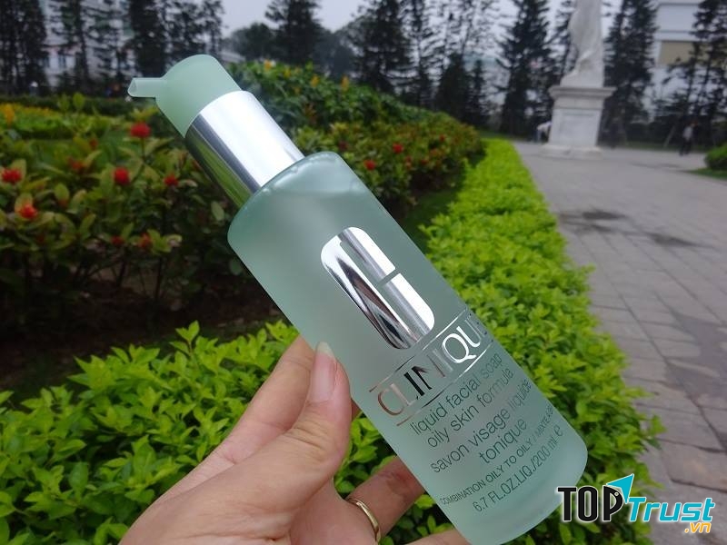 Sữa rửa mặt cho da dầu CLINIQUE Liquid Facial Soap Oily Skin Formula 200ml