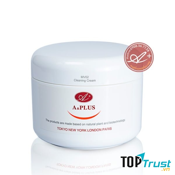 Đây là sữa rửa mặt dạng kem tốt da cho với khả năng dưỡng ẩm cao.