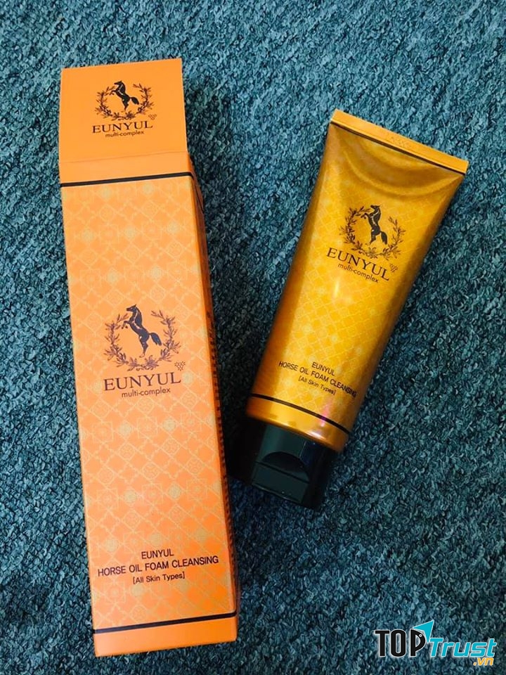 Sữa Rửa Mặt Dầu Ngựa Horse Oil Foam Cleansing Eunyul