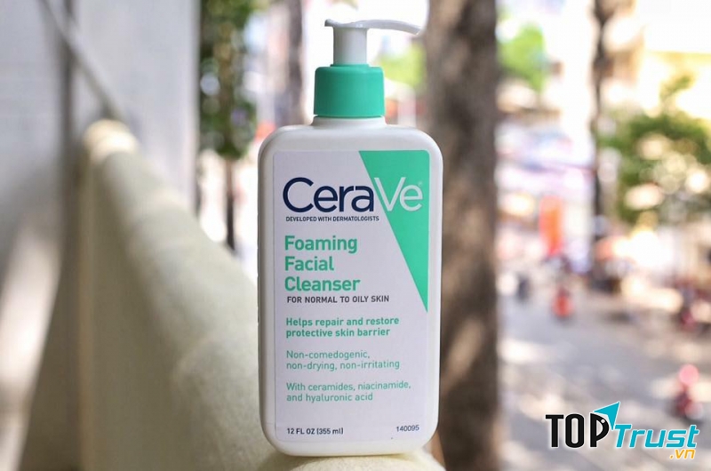 Hướng đến sự lành tính trên mọi sản phẩm của mình, Cerave trở thành dòng dược mĩ phẩm được bác sĩ khuyên dùng. 