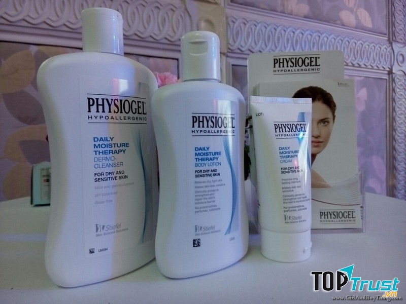 Sữa rửa mặt Physiogel Cleanser