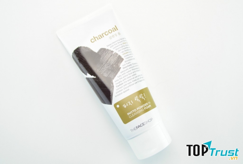 Sữa rửa mặt than hoạt tính The Face Shop