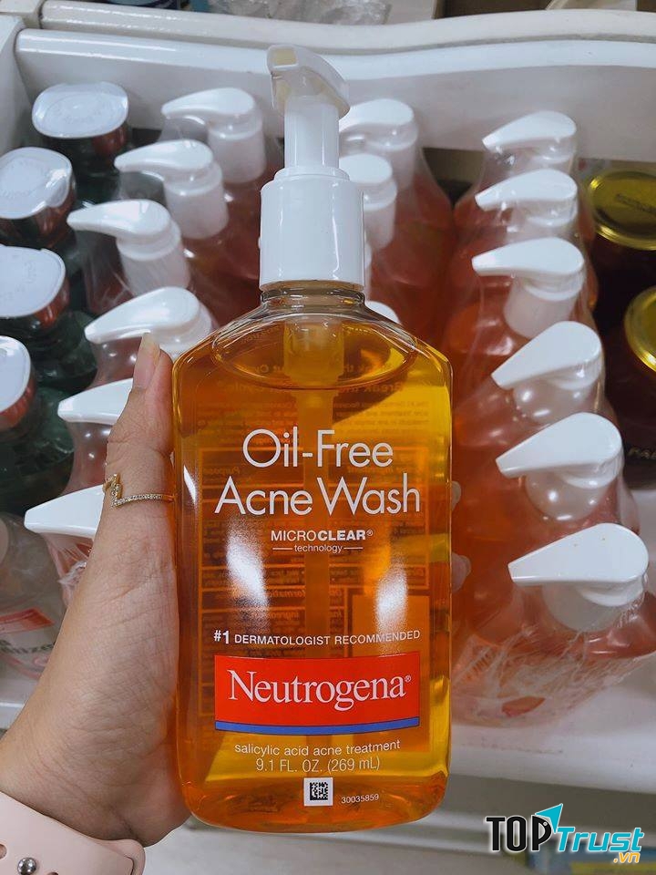 Sữa rửa mặt trị mụn Neutrogena oil-free acne wash