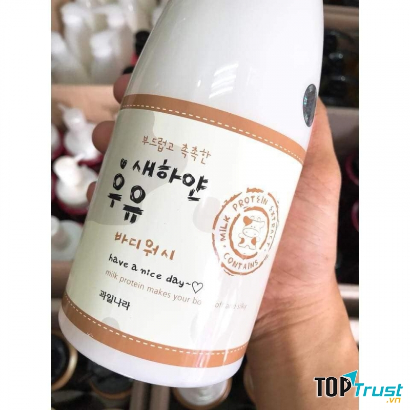 Sữa tắm trắng Welcos White Milk Body Wash