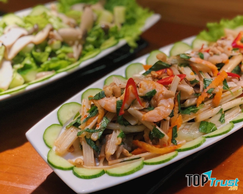 Món ăn tại Sugoi