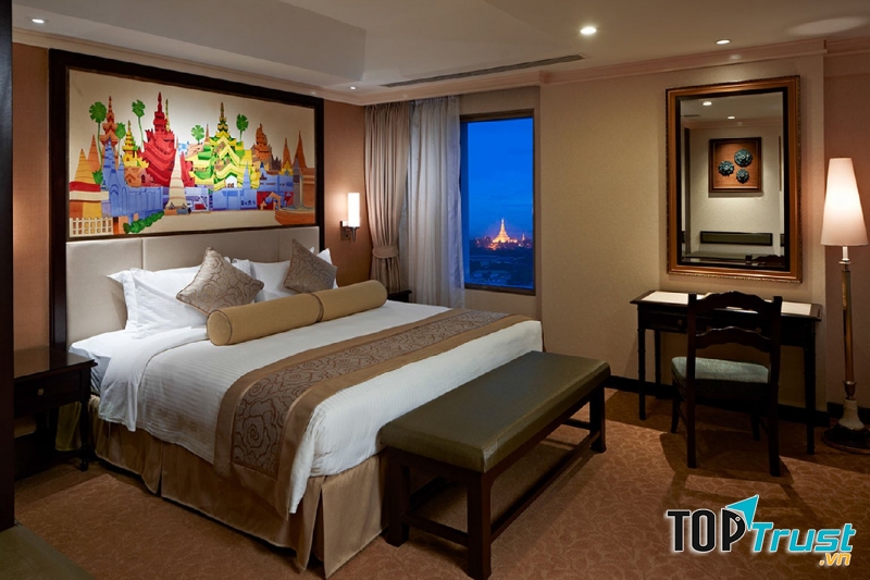 Phòng ngủ tại khách sạn Sule Shangri - La