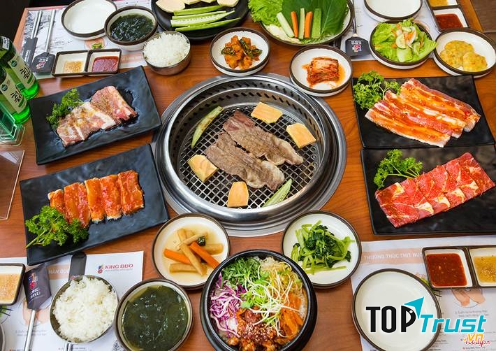 Những tín đồ của hải sản cũng có thể ghé quán để trải nghiệm các món hải sản bao tươi, bao ngon
