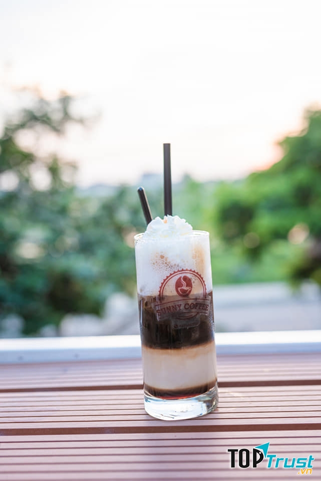 Sunny Coffee