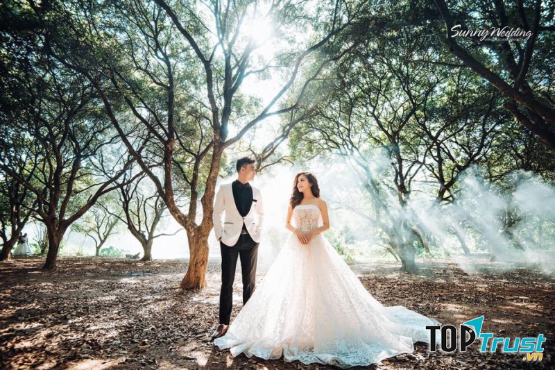 Sunny Wedding