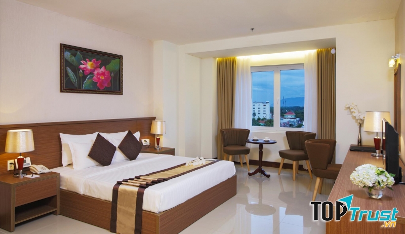Sunrise Hotel