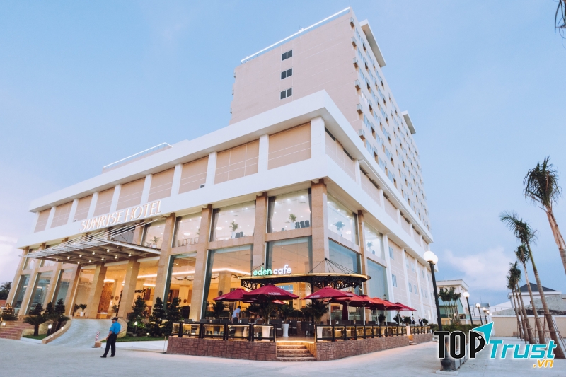 Sunrise Hotel