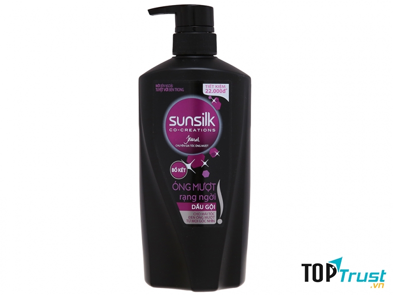 Sunsilk có nhiều dòng sản phẩm đa dạng nhưng nổi bật nhất vẫn là Sunsilk bồ kết với hương thơm nồng nàn và đơn giản, phù hợp với mọi loại tóc và được cả nam giới ưa chuộng.
