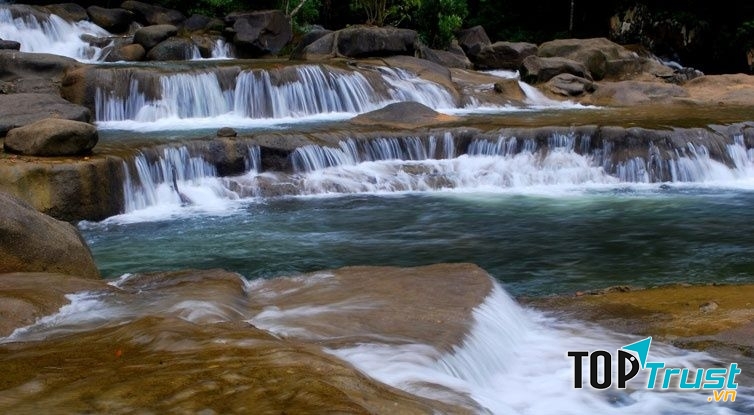 Suối Ba Hồ - địa điểm phượt tuyệt vời nhất tại Nha Trang