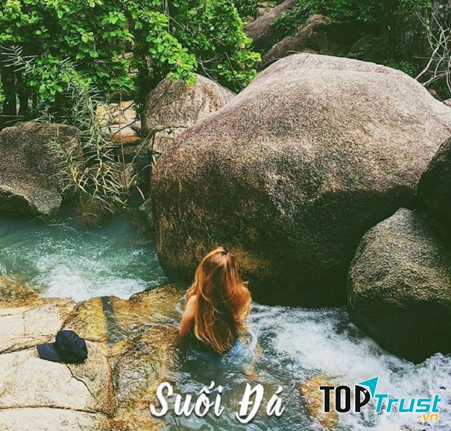 Suối đá Vũng Tàu