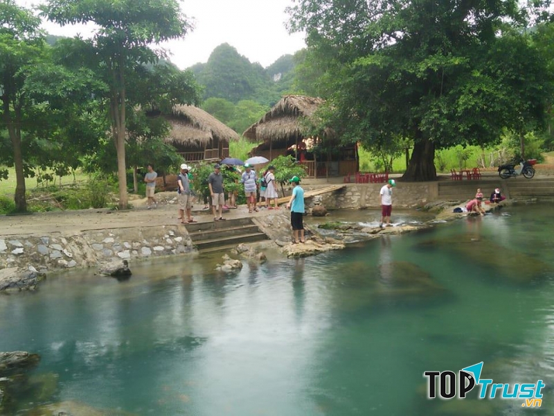 Khe nước Mọc - Tạ Bó