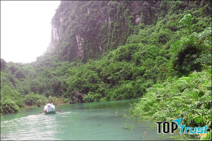 Suối nước nóng Kênh gà ( NInh BÌnh)