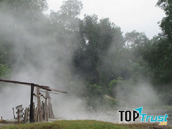 Suối nước nóng Tây Viên (Quảng Nam)