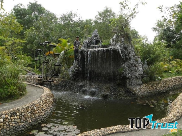 Suối nước nóng Tiên Lãng (Hải Phòng)