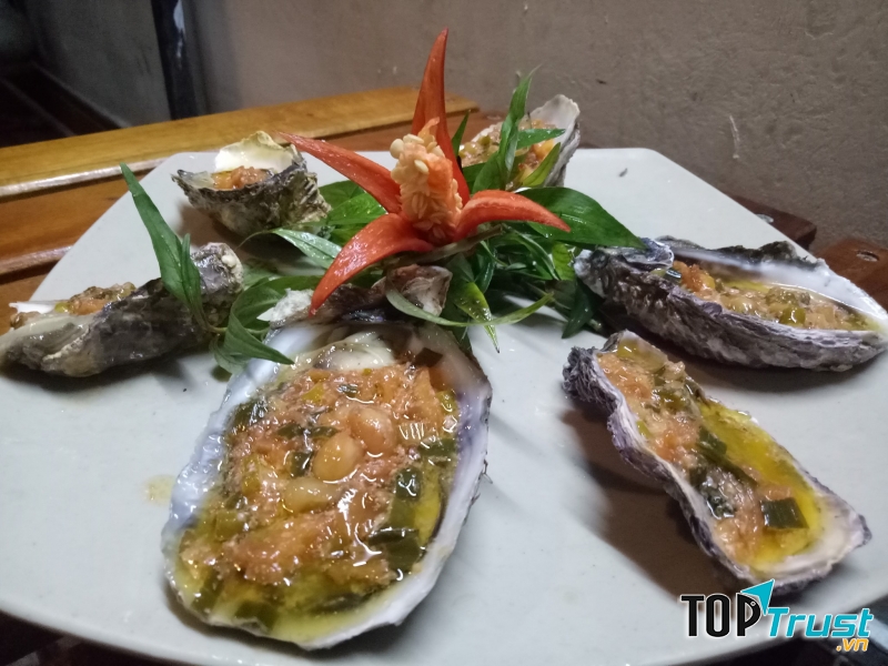 ﻿﻿Sườn Cay Grill & Beer là địa điểm ăn đồ nướng và lẩu tuyệt vời ở Huế