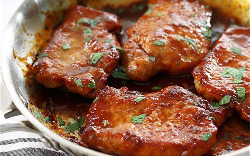 Sườn cốt lết rim mặn ngọt