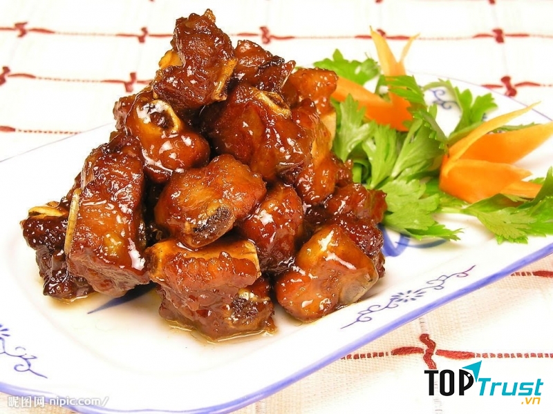 Sườn om nước dừa