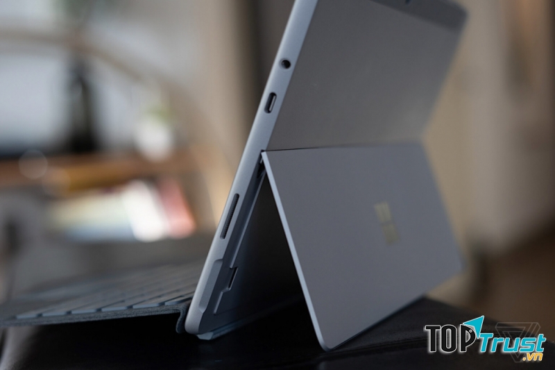 Surface Go 2