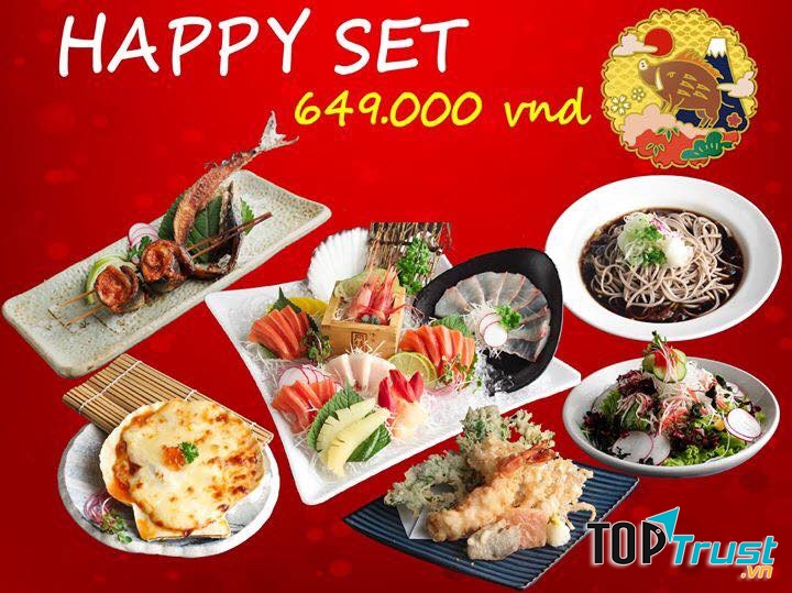 Các món ăn khá đa dạng và rất tươi﻿ từ các món sushi, salad, súp, lẩu