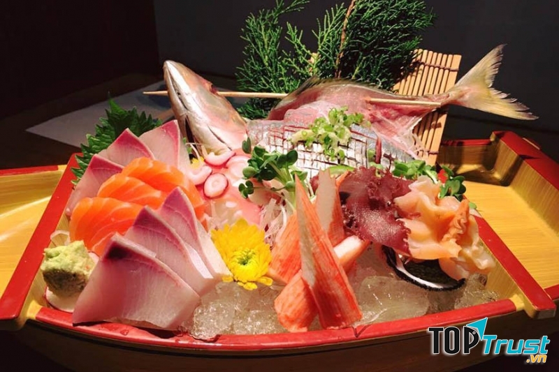 Là một trong những điểm đến du lịch hấp dẫn, Hokkaido còn nổi tiếng là vùng đất của những loài hải sản tươi ngon bậc nhất Nhật Bản.