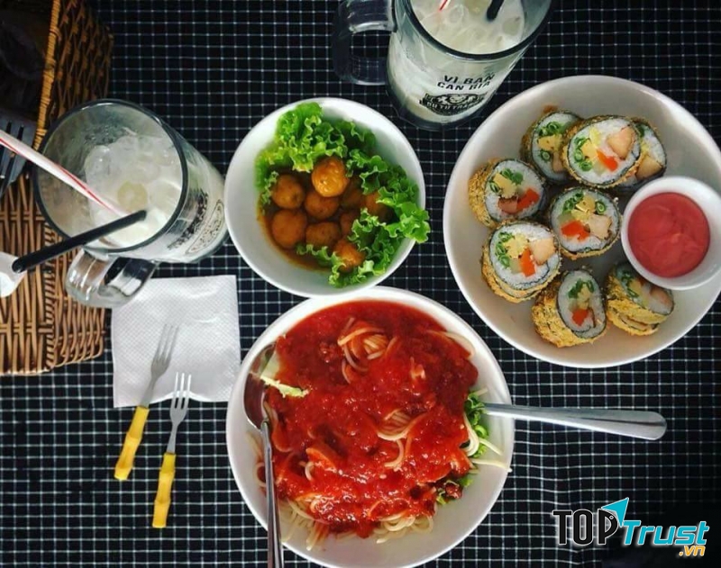 Sushi Quế Anh